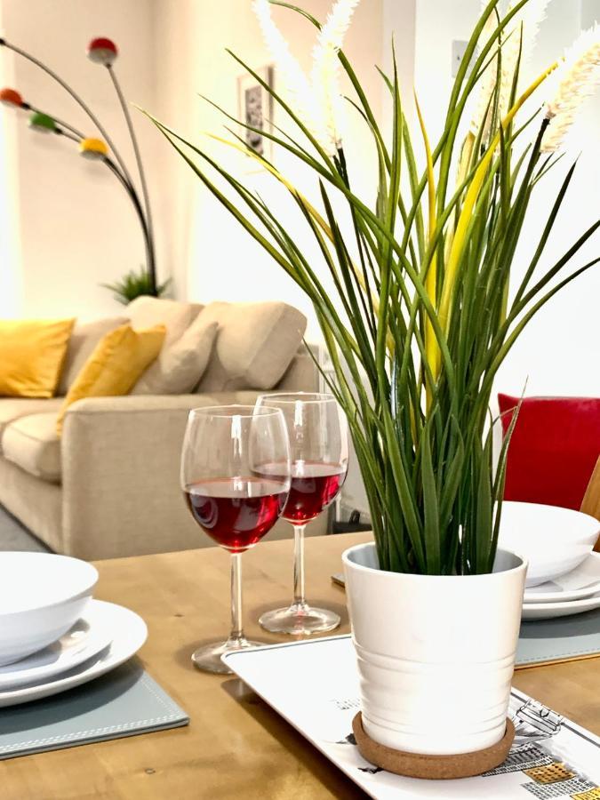 Contemporary 2 Bedroom Victorian Town House - Sleeps Up To 6 Kimberley  Екстериор снимка